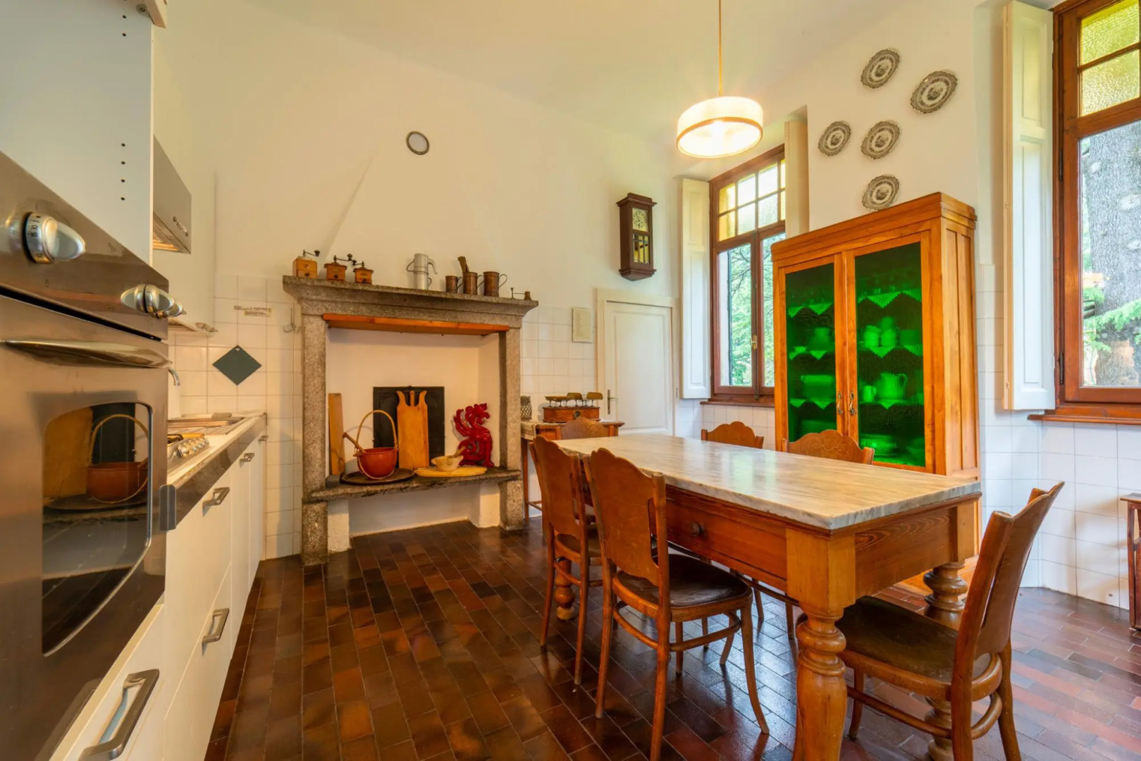 Family Villa with Stunning Lake View by Wonderful Italy