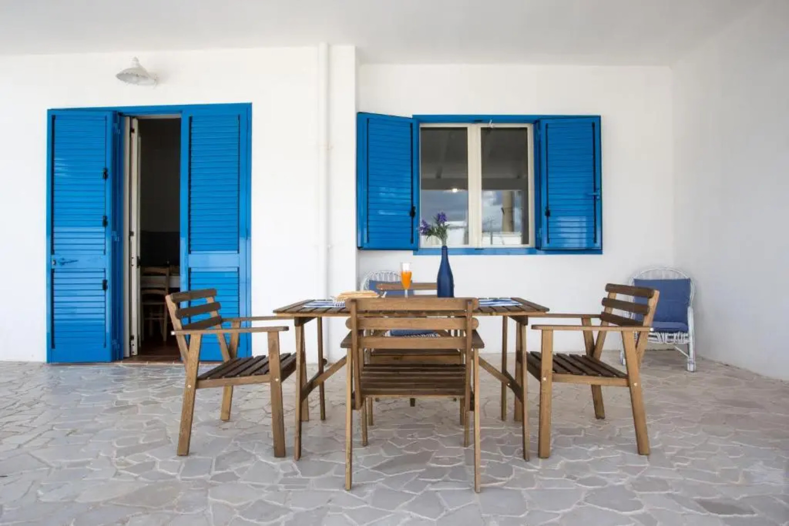 Trullo e appartamenti al mare