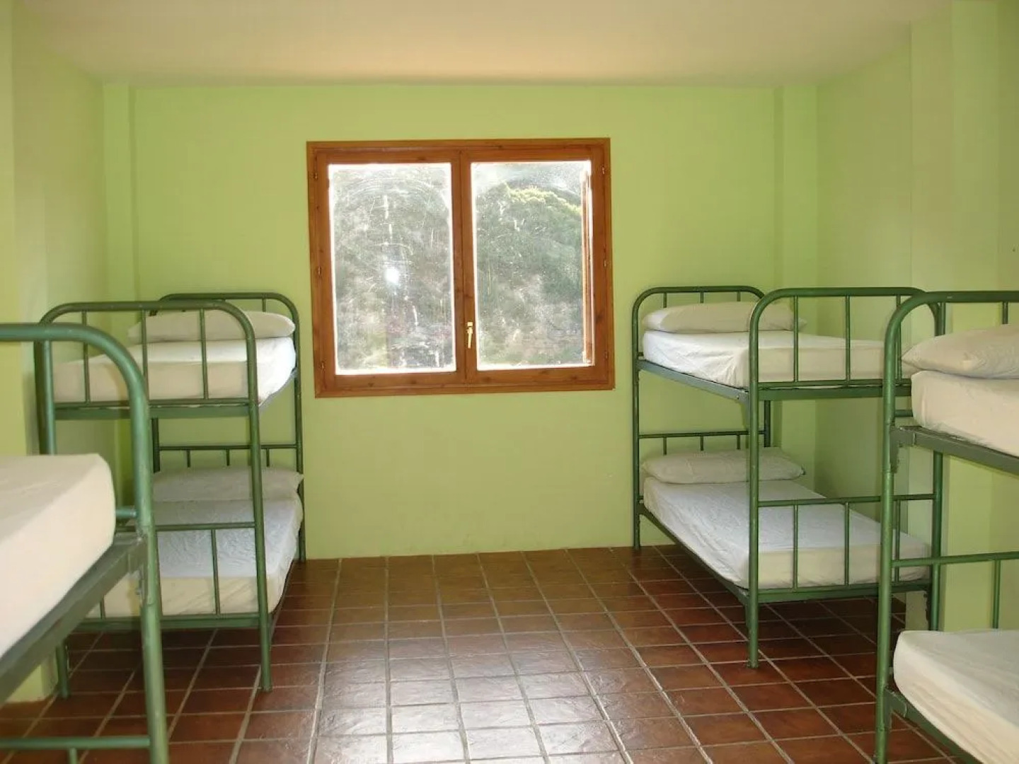 Albergue Restaurante Salto de Bierge - Hostel