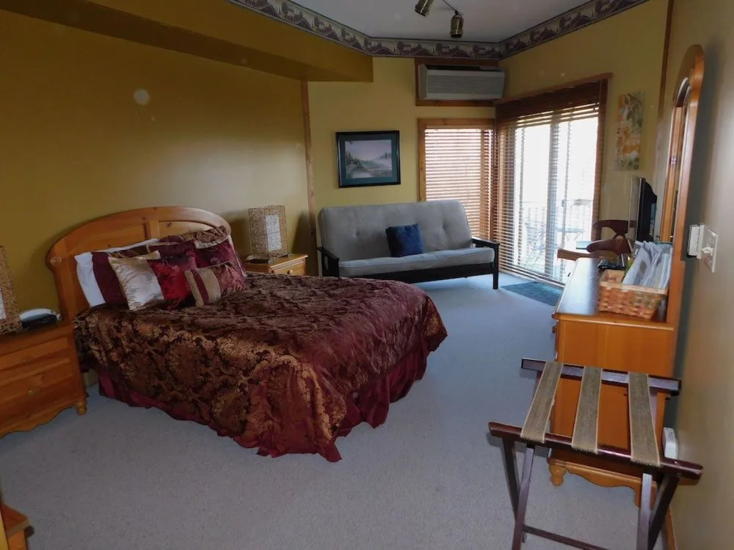 Longhollow Point Inn Studio 1105