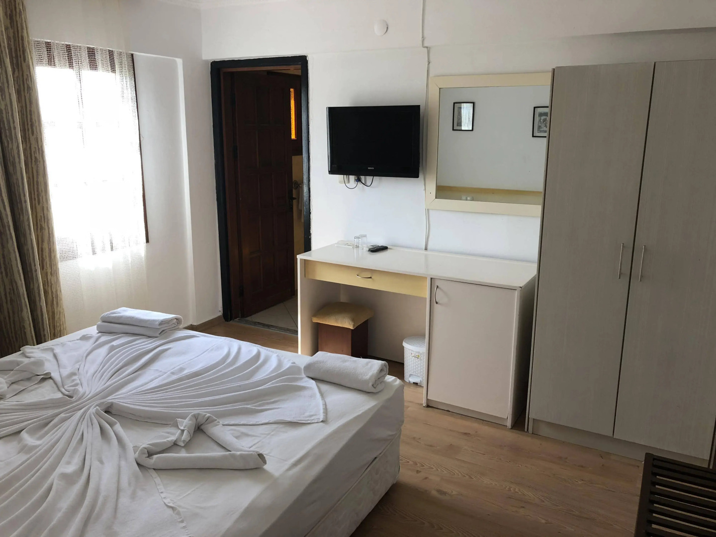 Sun and Sea Beach Hotel