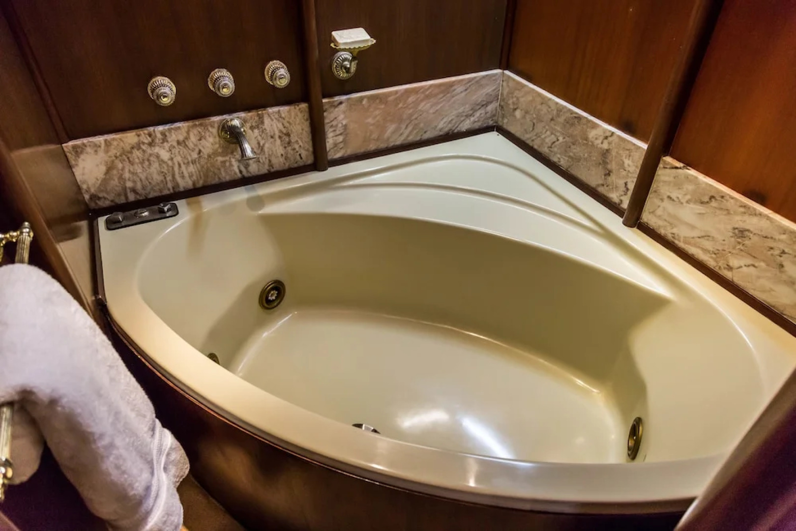 Salt Dancer Mega Yacht Vacation