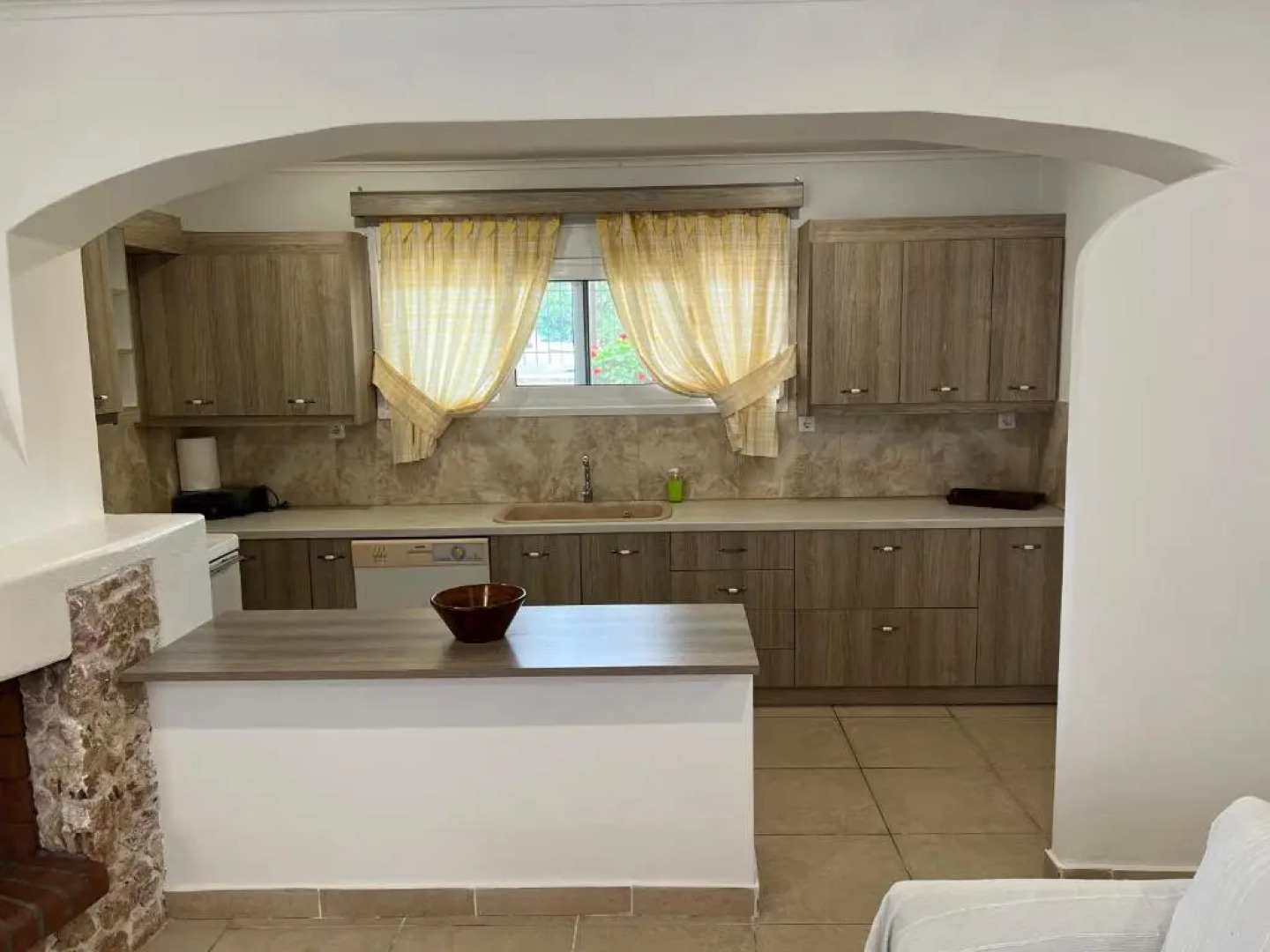 Apartment in Salamina with Garden & Sea view