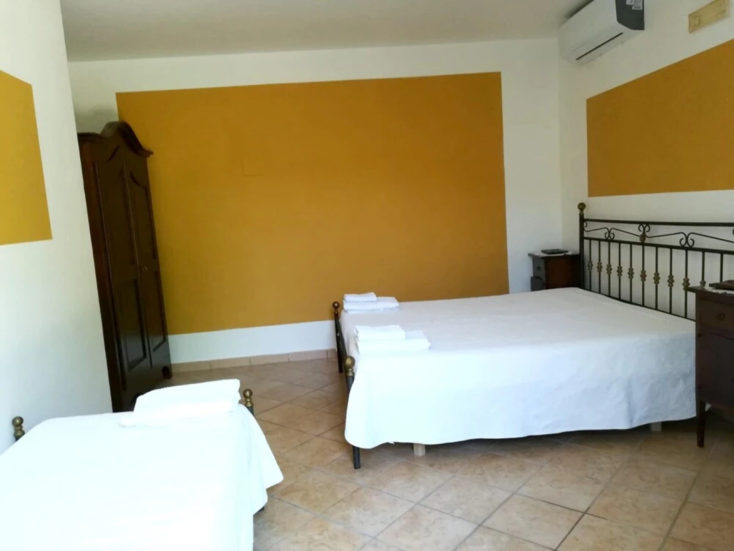 Studio in Ogliastro Cilento, with Wonderful Sea View, Enclosed Garden And Wifi - 10 Km From the Beach