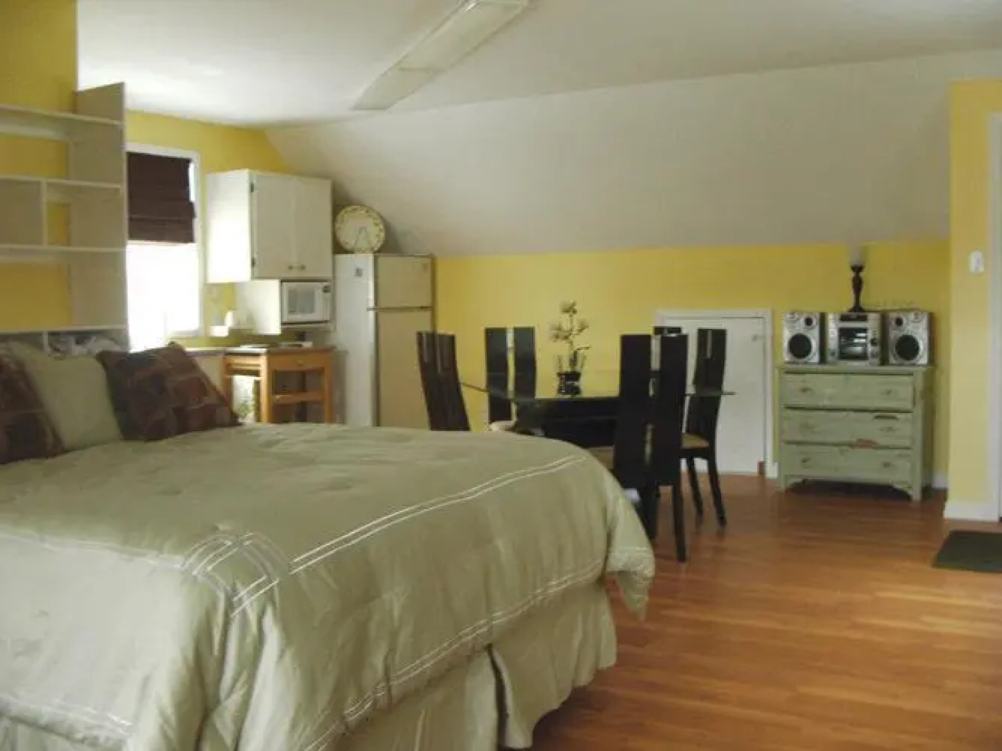 Honey Harbour Hideaway