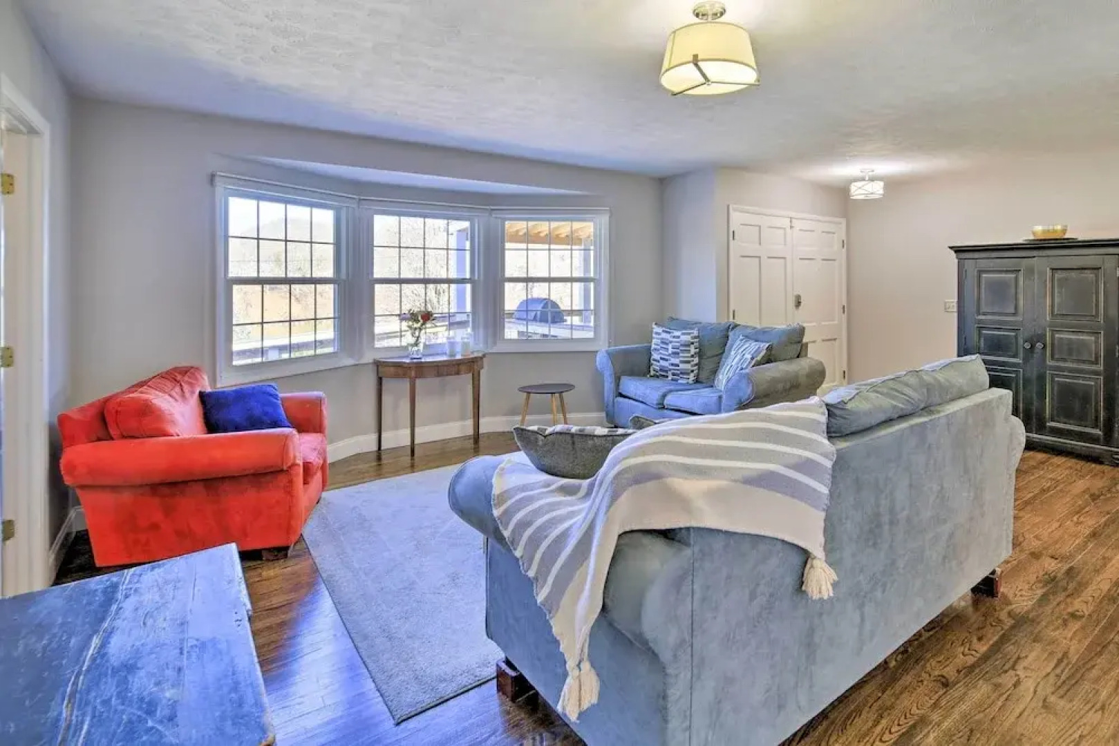 Lakefront Kingsport Home w/ Private Hot Tub!