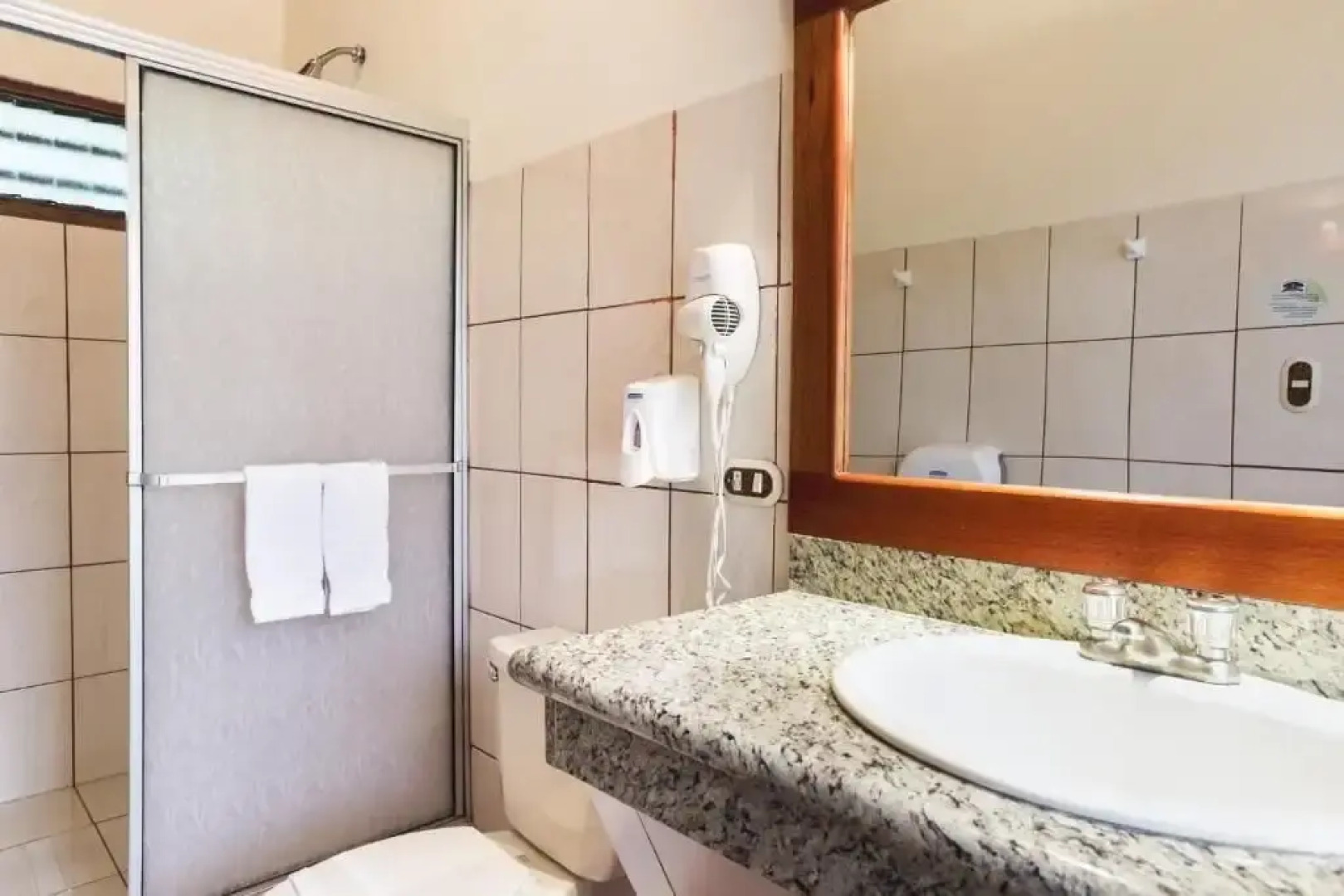 Arenal Paraíso Resort & Thermo Mineral Hot Springs