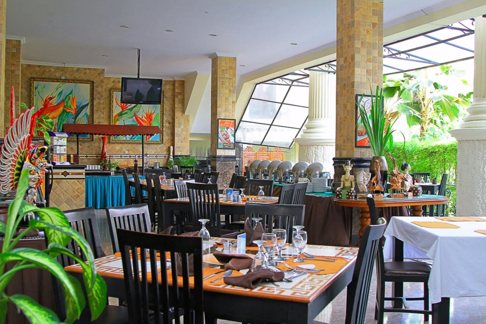 The GRAND PALACE Hotel - YOGYAKARTA