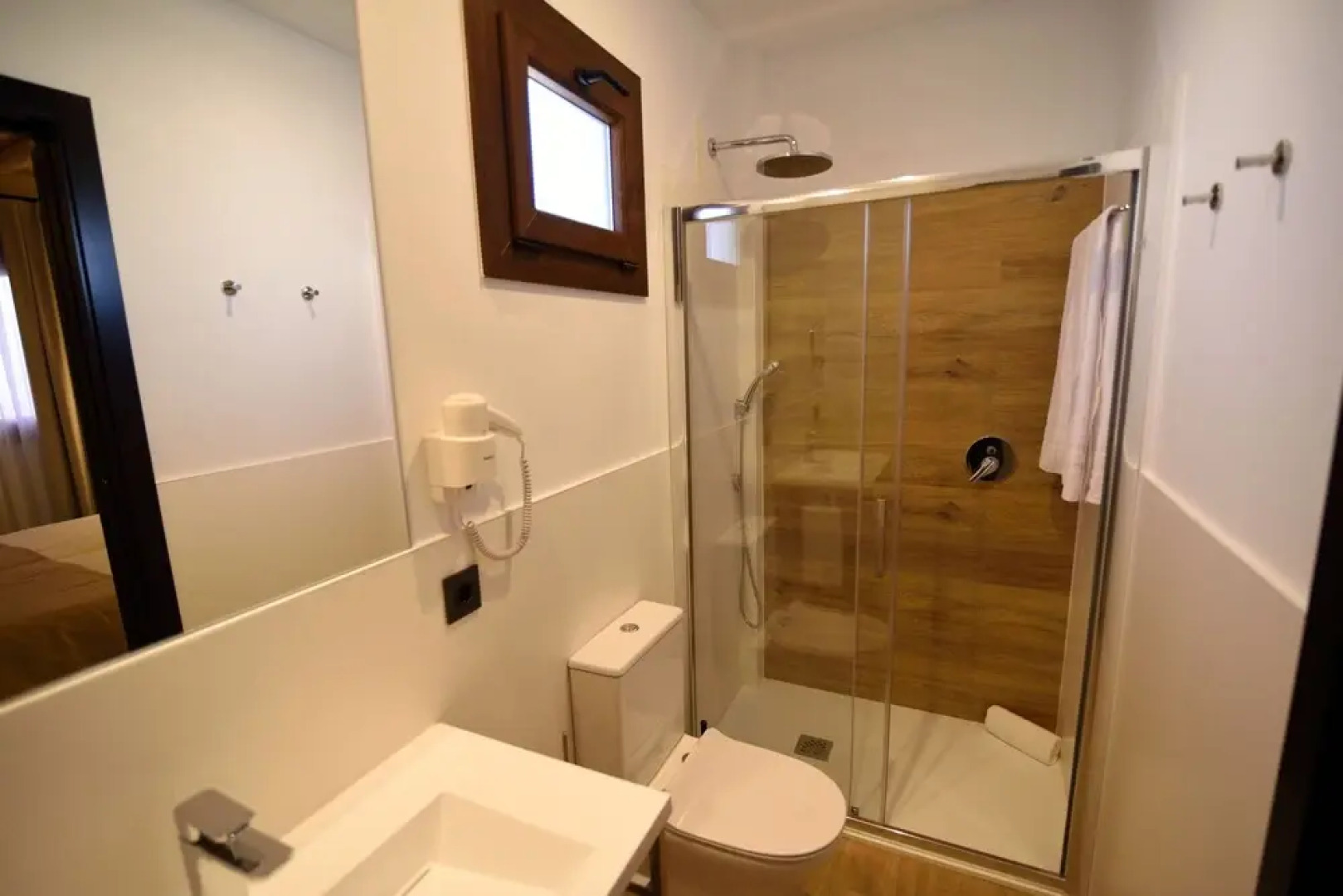 Hostal Santa Habitaciones