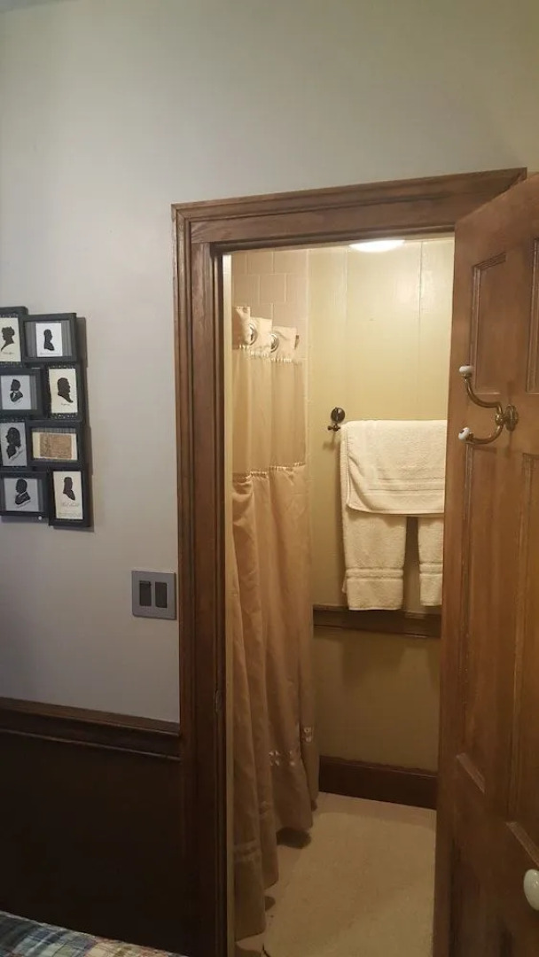 The Inn At The Crossroads