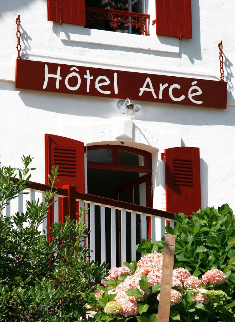 Hôtel Arcé