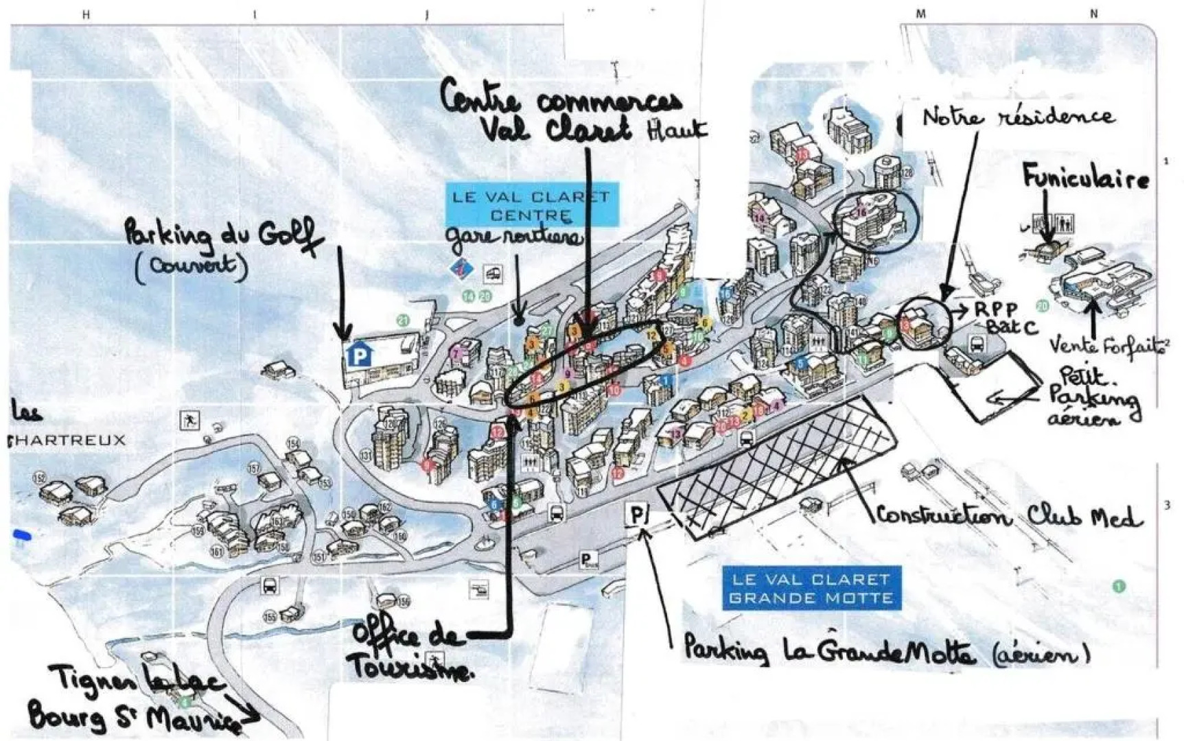 Tignes rond point des pistes vue panoramique au soleil