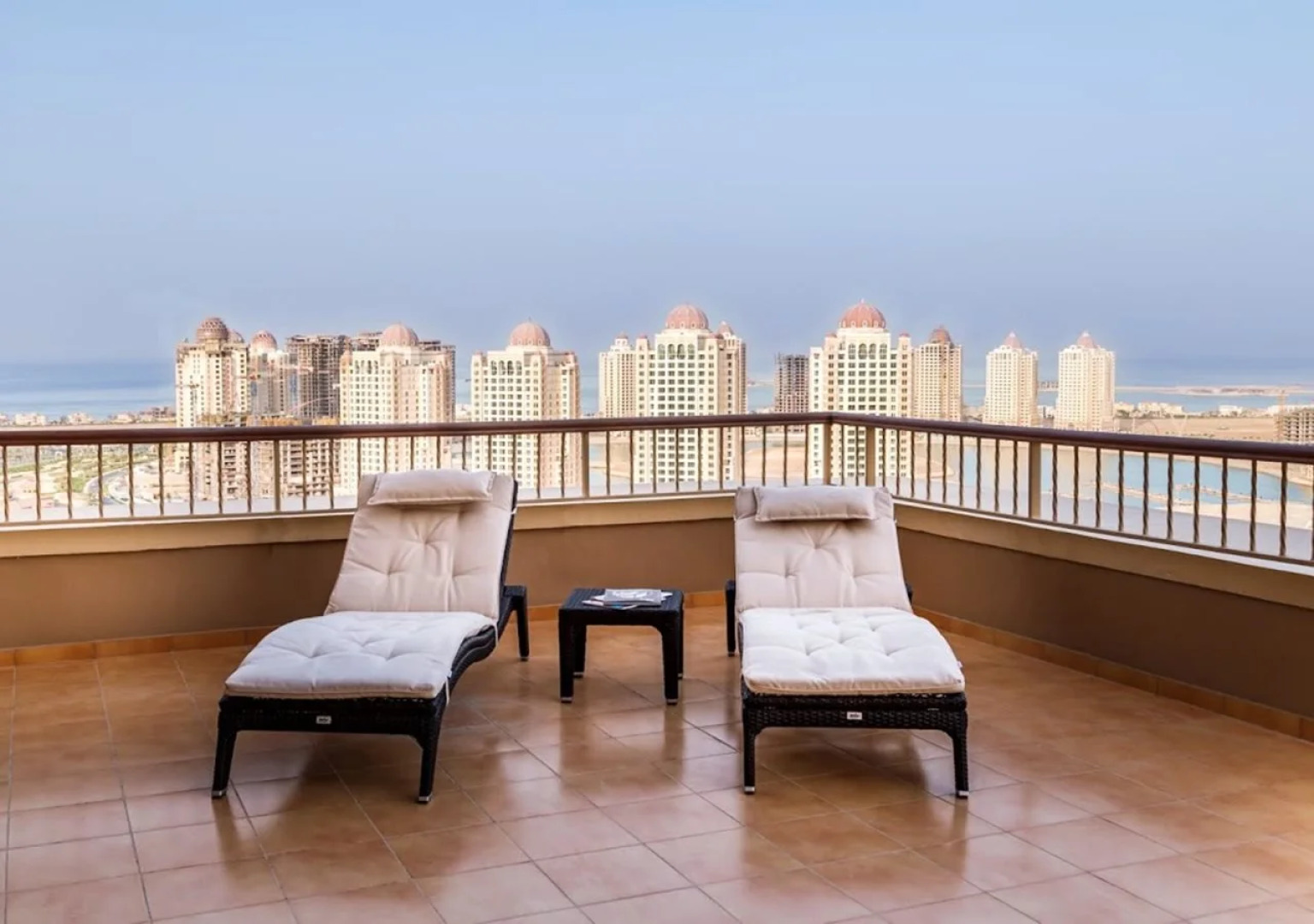 Sedra Arjaan By Rotana