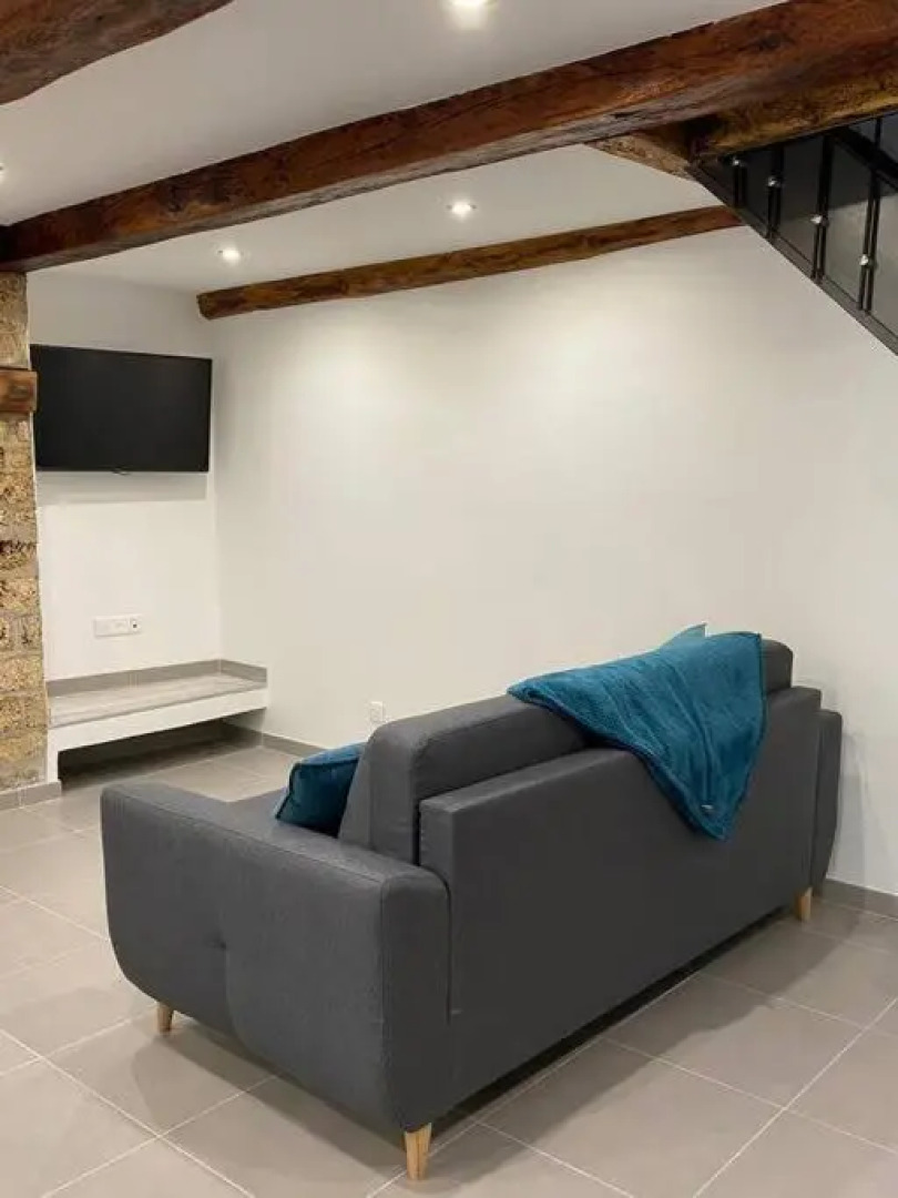 Petite maison rénovée entièrement à Chanac