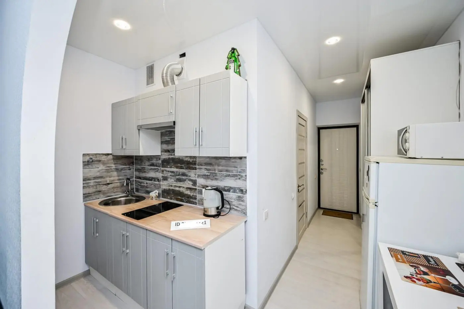 Погостим на улице Дмитрия Михайлова 12