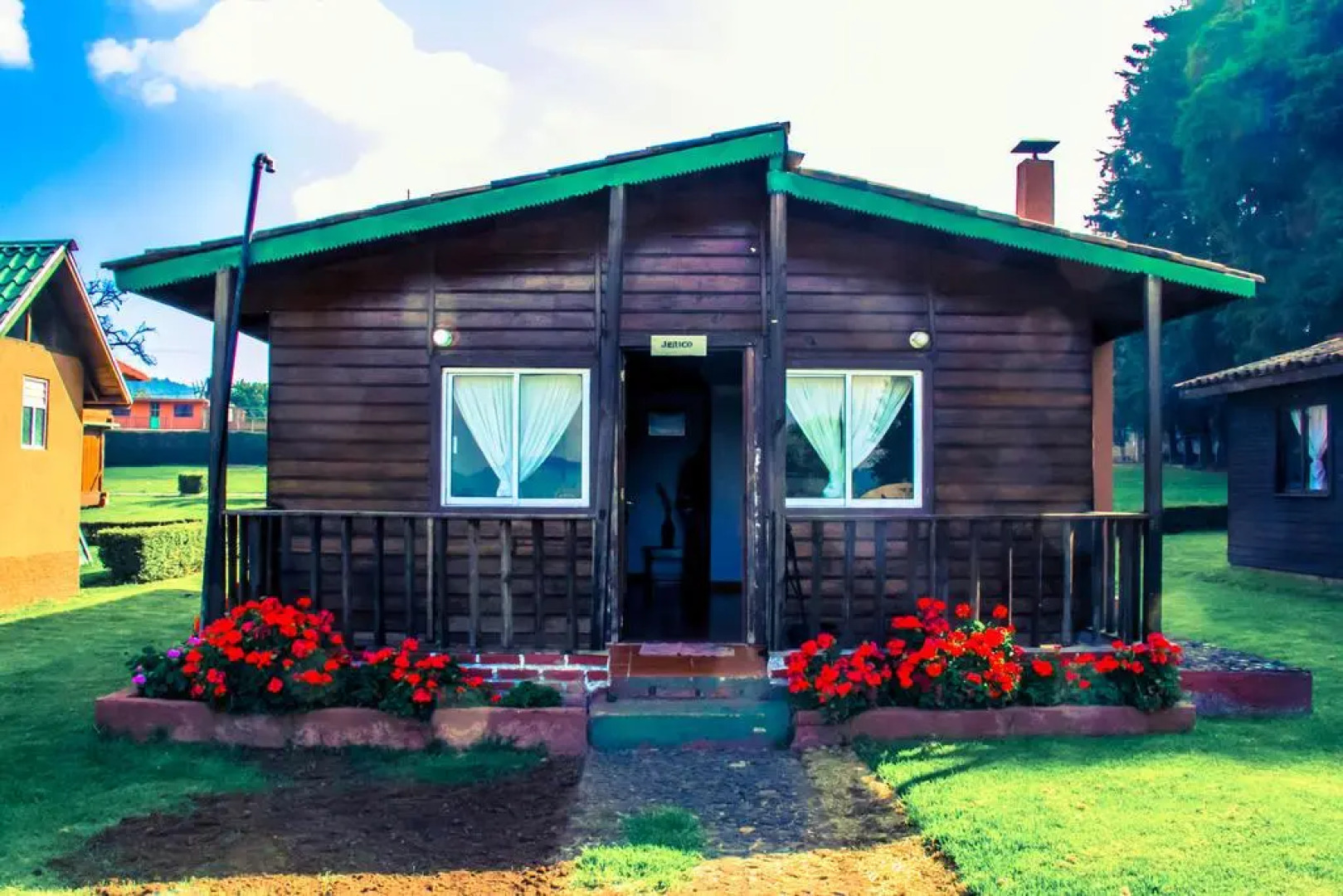 Zirahuen Forest And Resort