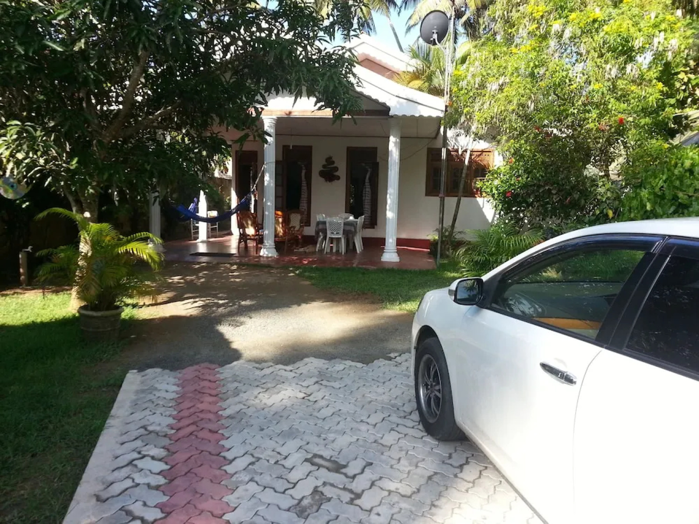 Nishan Surf Inn