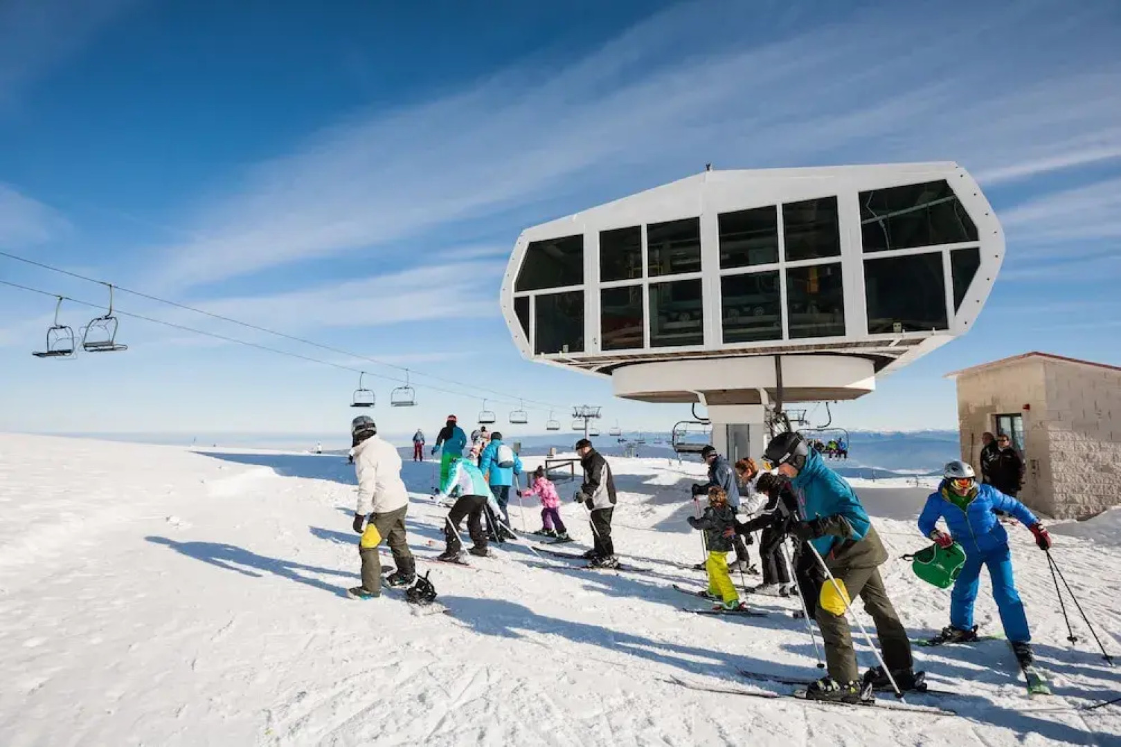 Oca Manzaneda Estación de Montaña