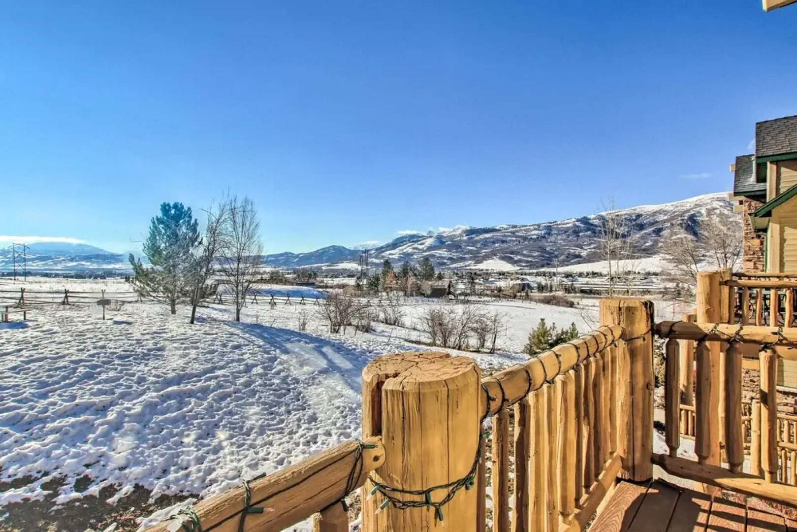 2-condo Property w/ Mtn Views by Golf & Ski Resort