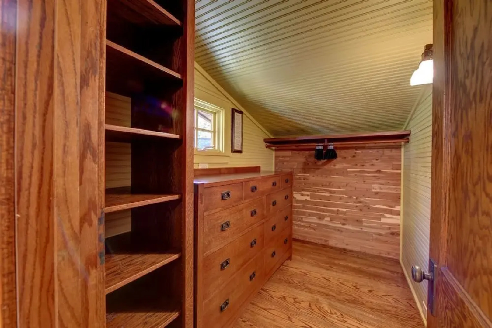 Storybrooke Place 5 Bedrooms 3.5 Bathrooms Home