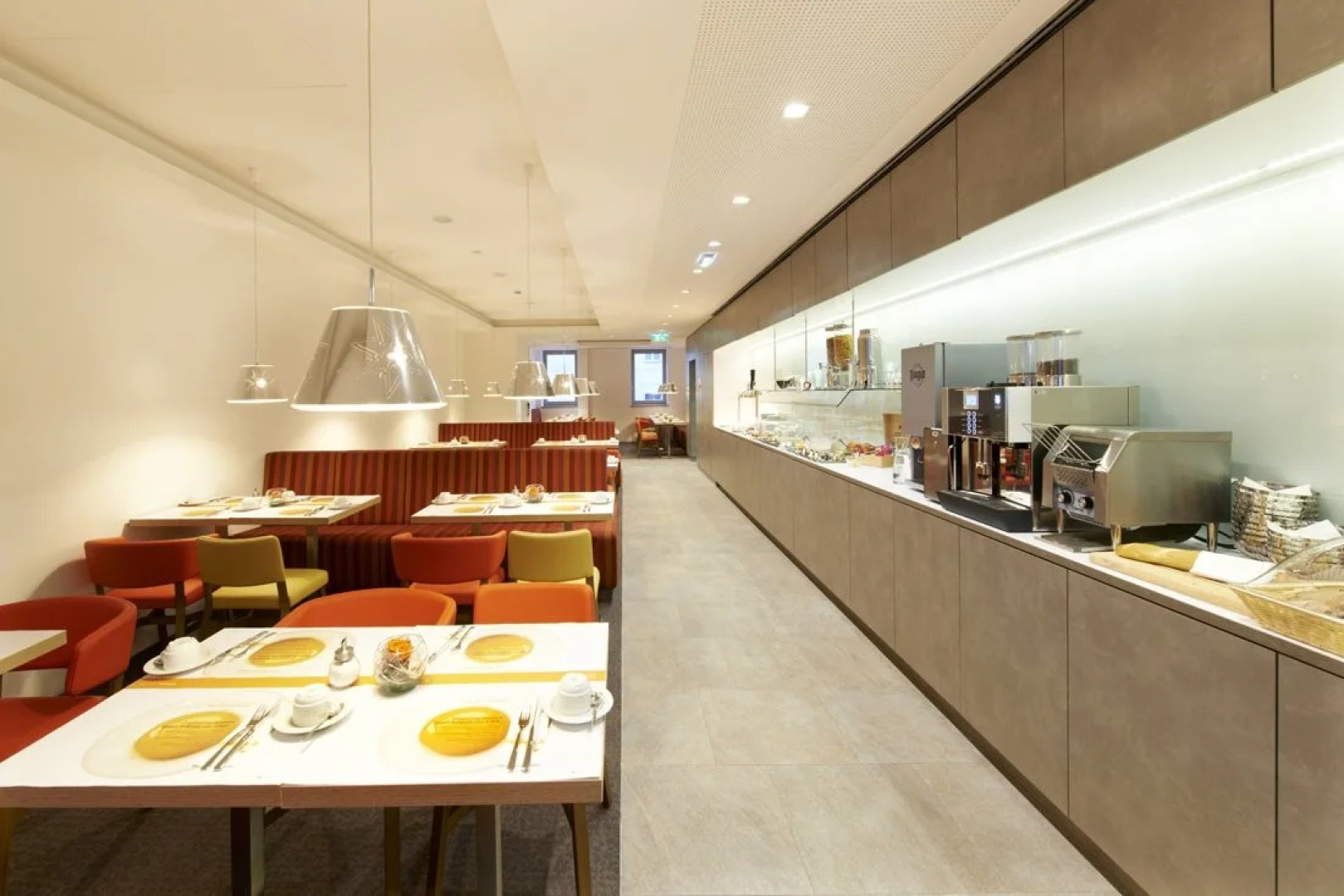 Simm’s Hotel – the cityhotel next to Metro U3