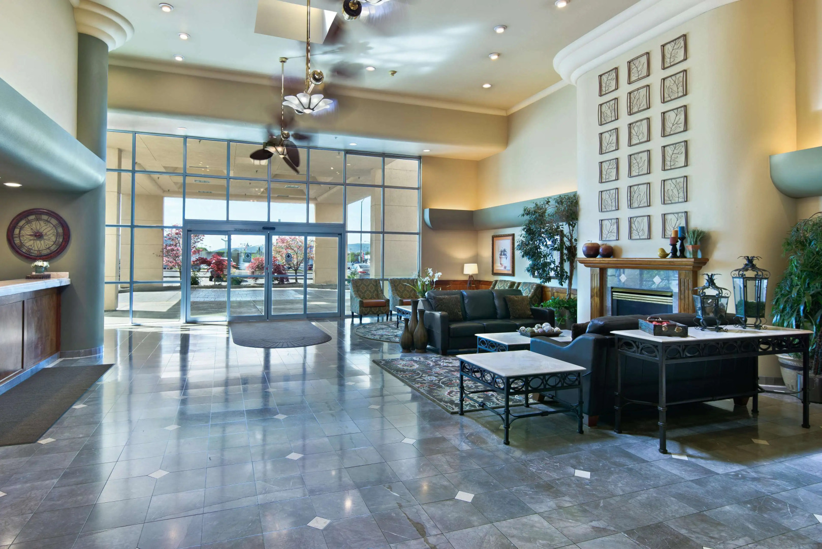 Oxford Suites Yakima