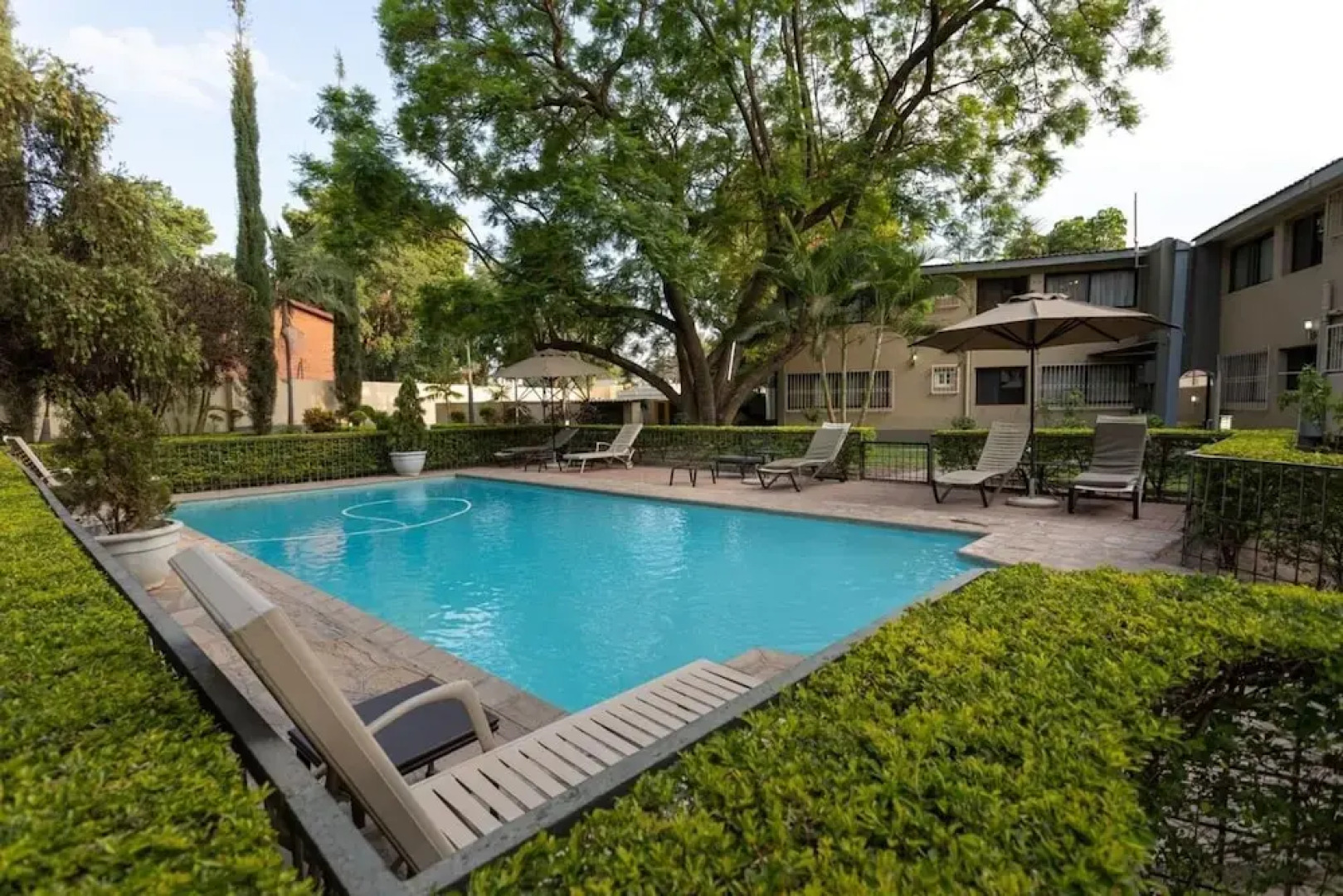 Fallsway Apartments Louden Court