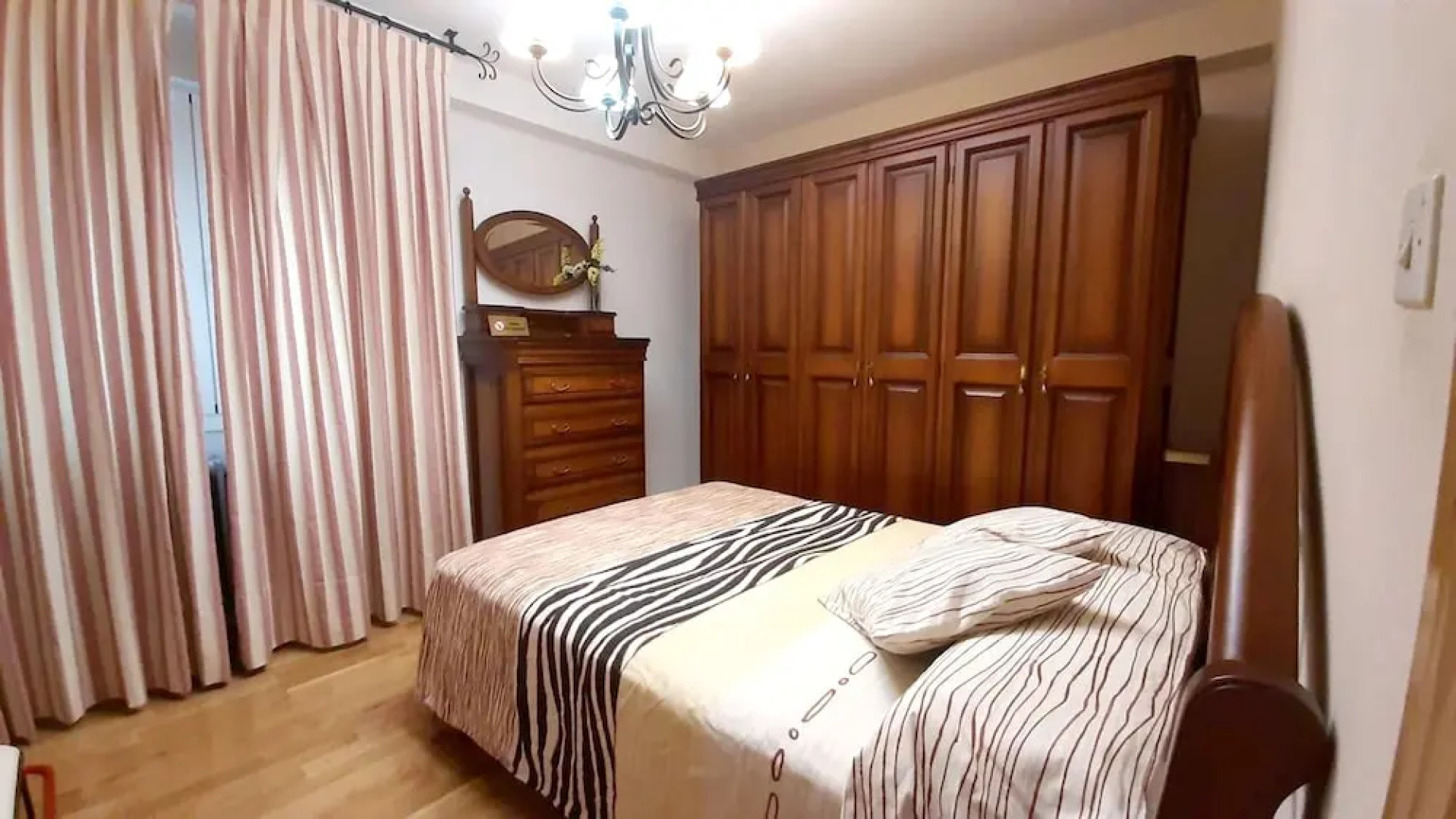 Apartment With 4 Bedrooms in Soria