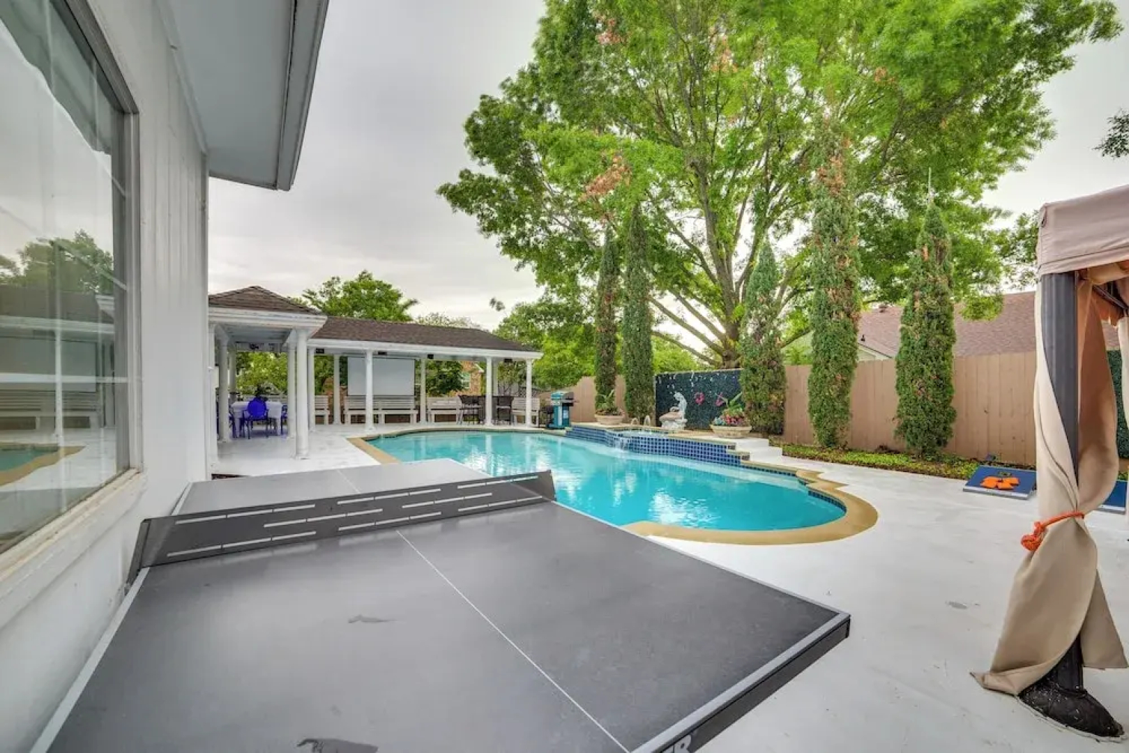 Rowlett Escape w/ Fire Pit & Lake Views