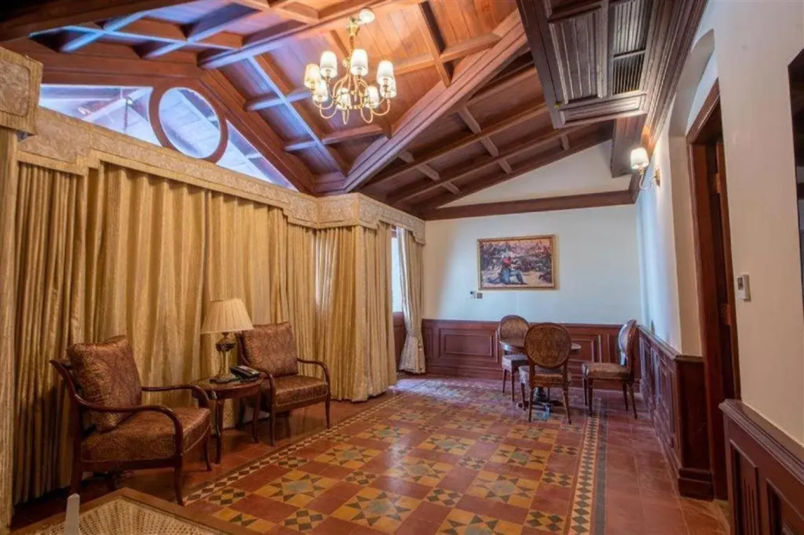 Cecil by Pearl Continental