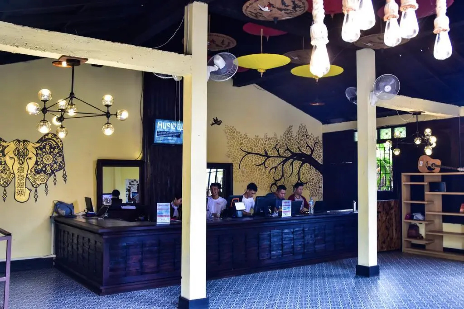 Mad Monkey Luang Prabang