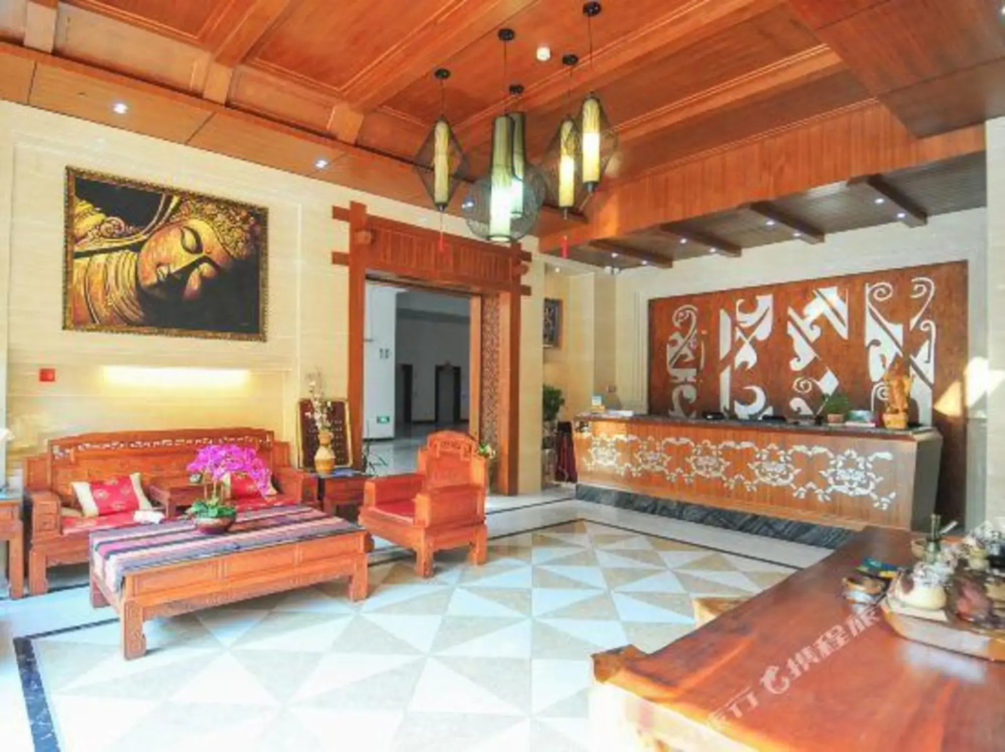 Sawadika Fengqing Hotel