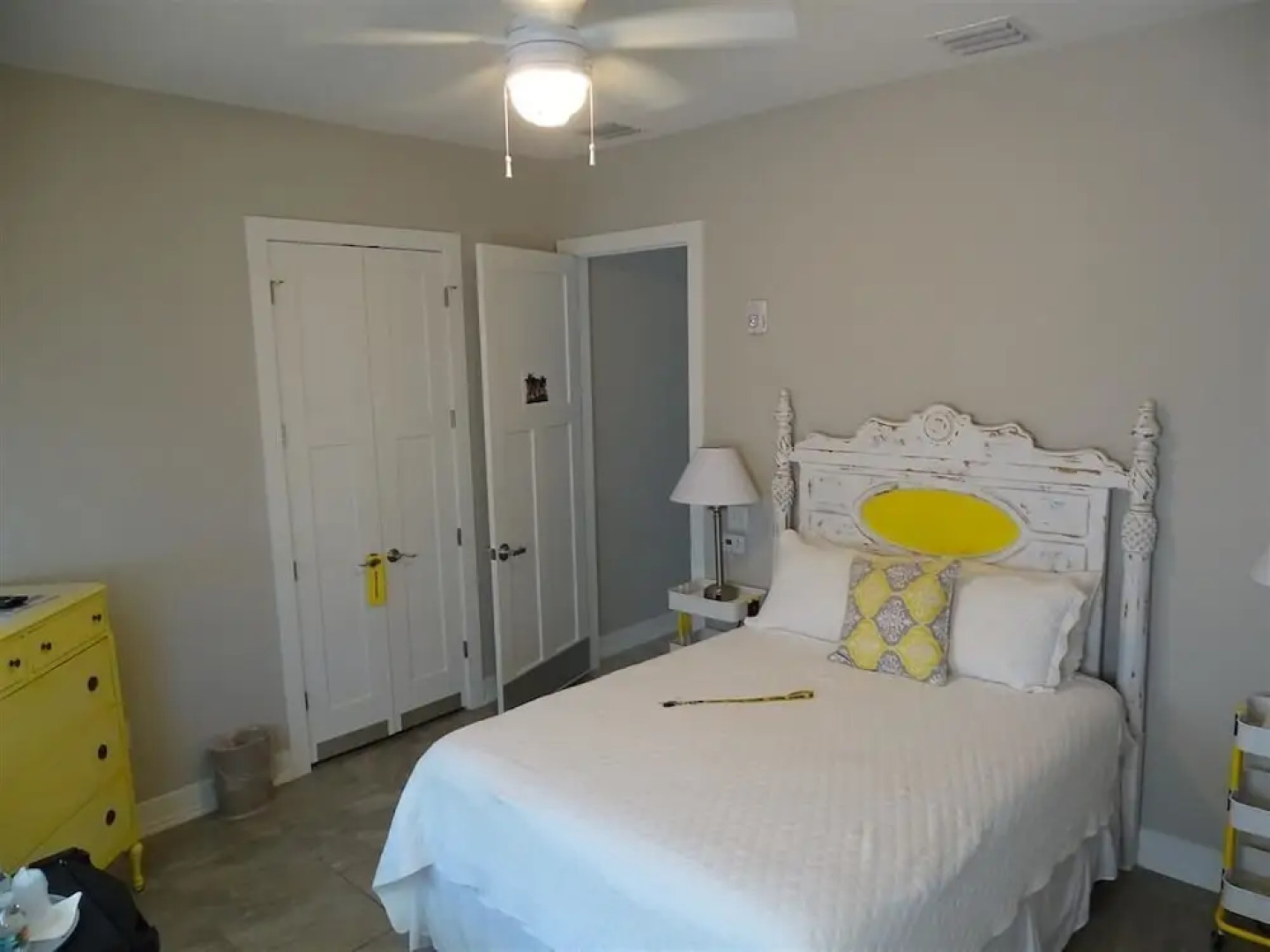 Beyond The Wall Bed and Breakfast