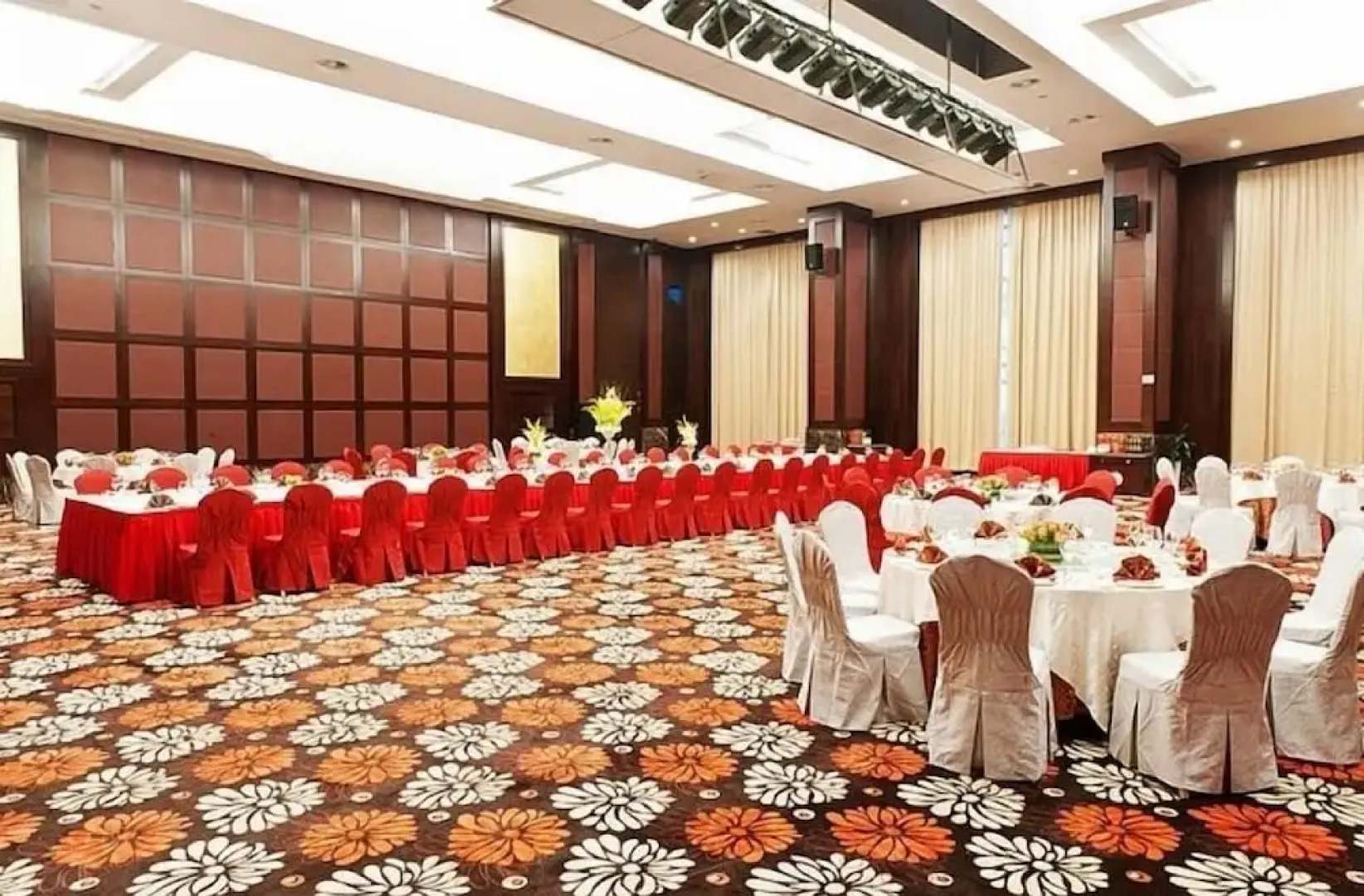 Ramada Plaza Hangzhou Xiaoshan