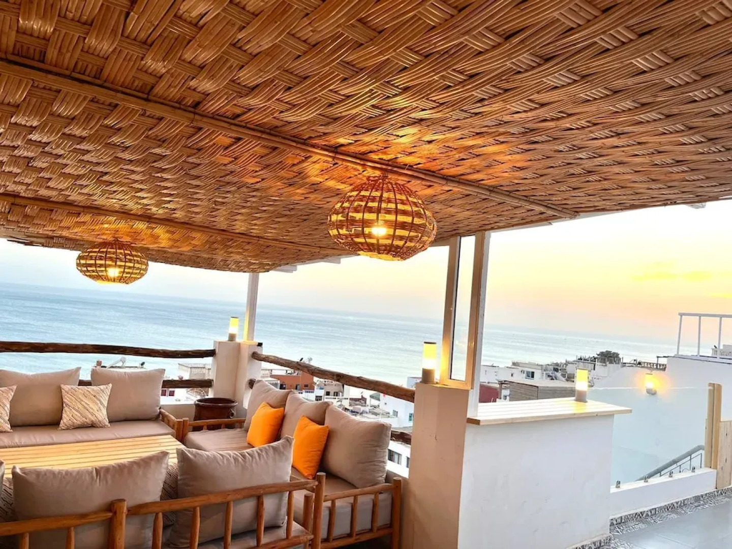 BigBlue Hostel Surf & Coworking