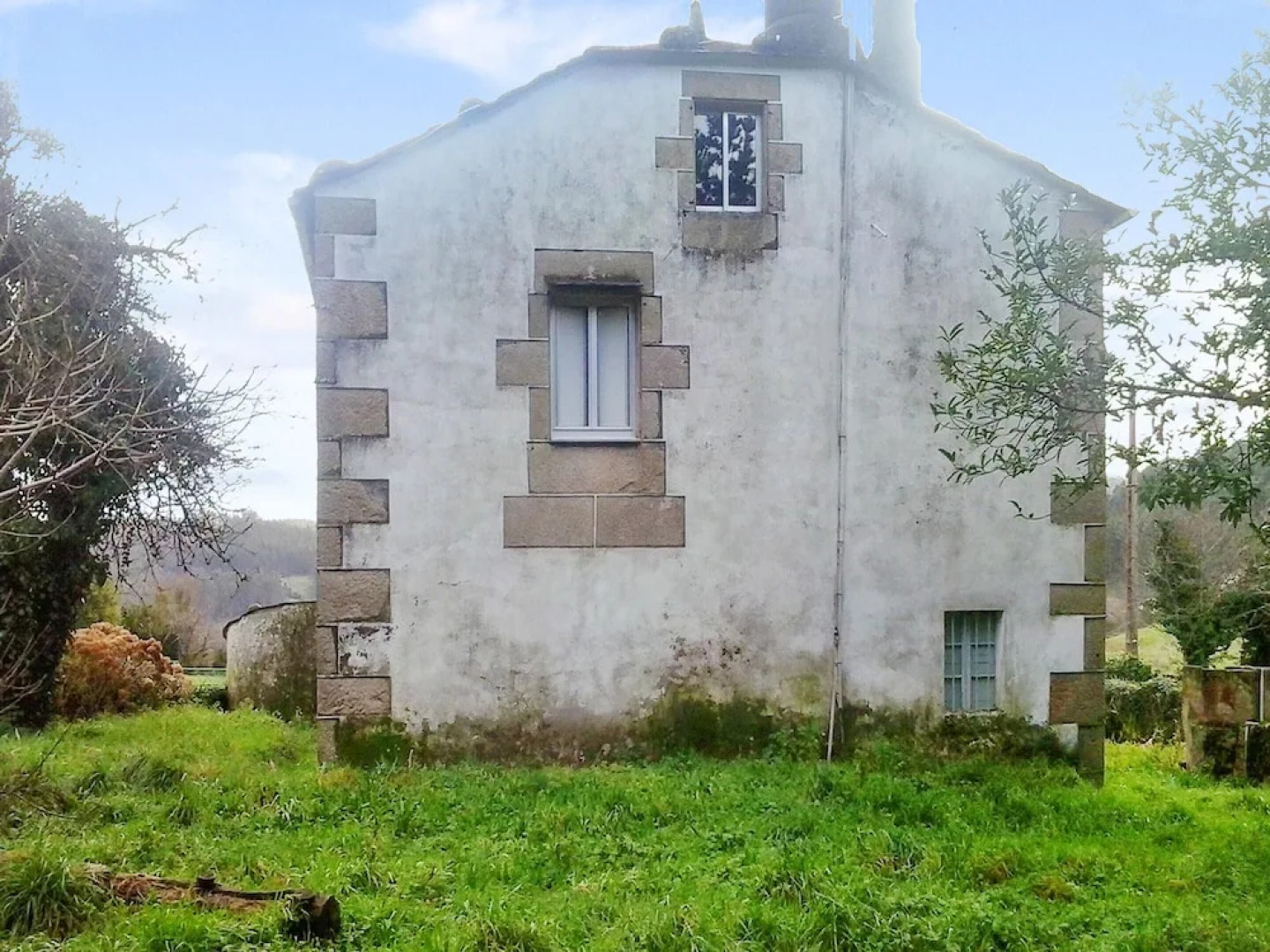 House With 4 Bedrooms in Ourol, With Wonderful Mountain View and Enclo