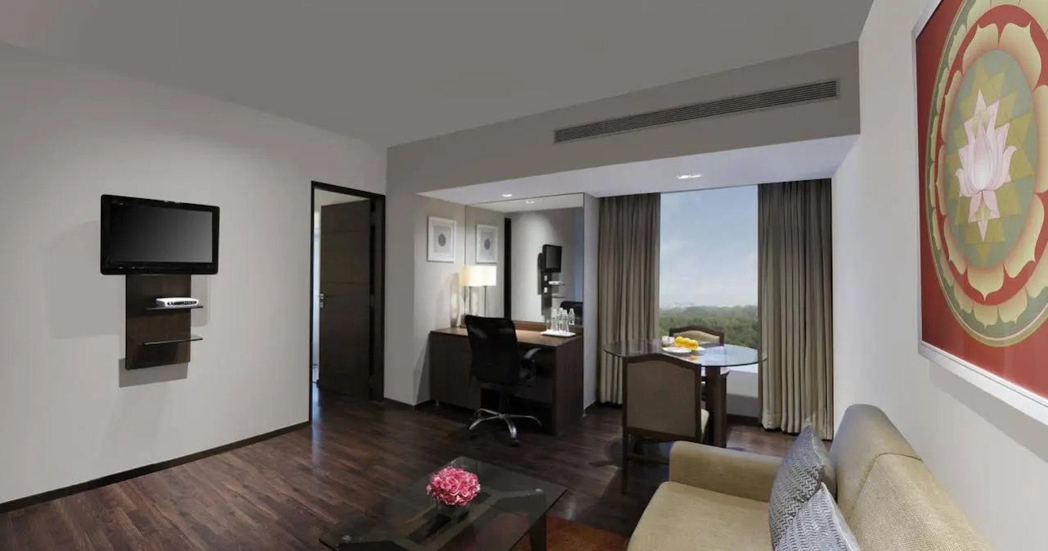 Grand Mercure Vadodara Surya Palace Hotel