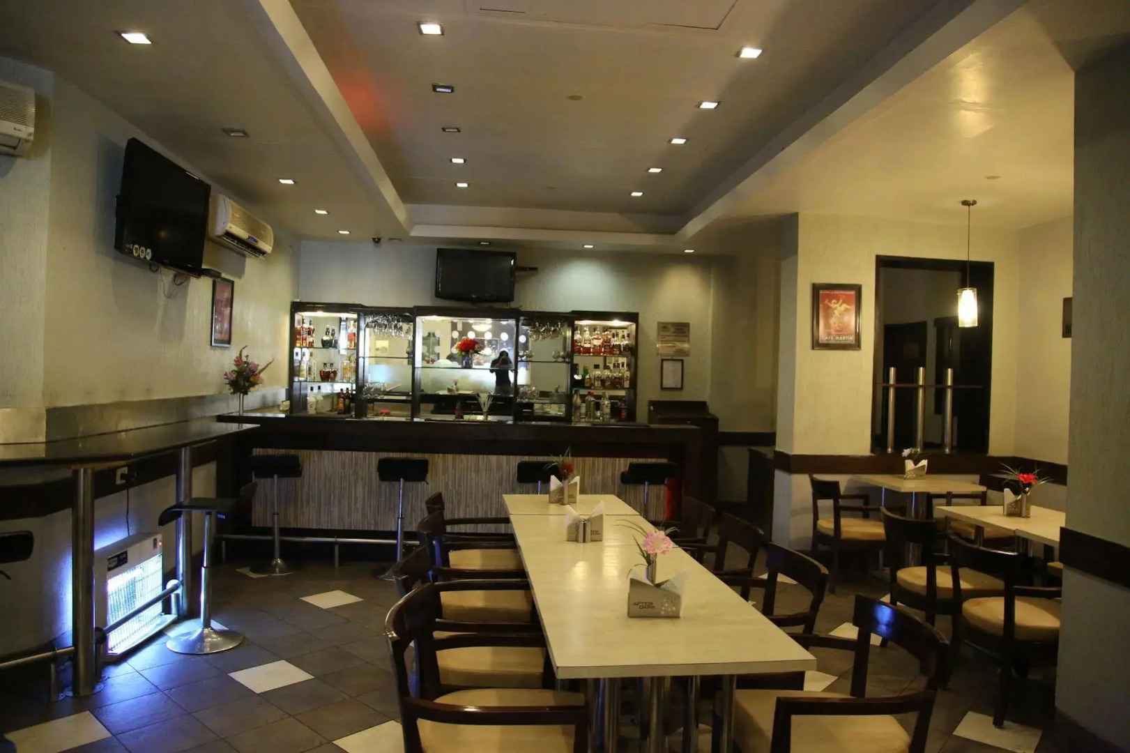 Hotel Tourist Deluxe