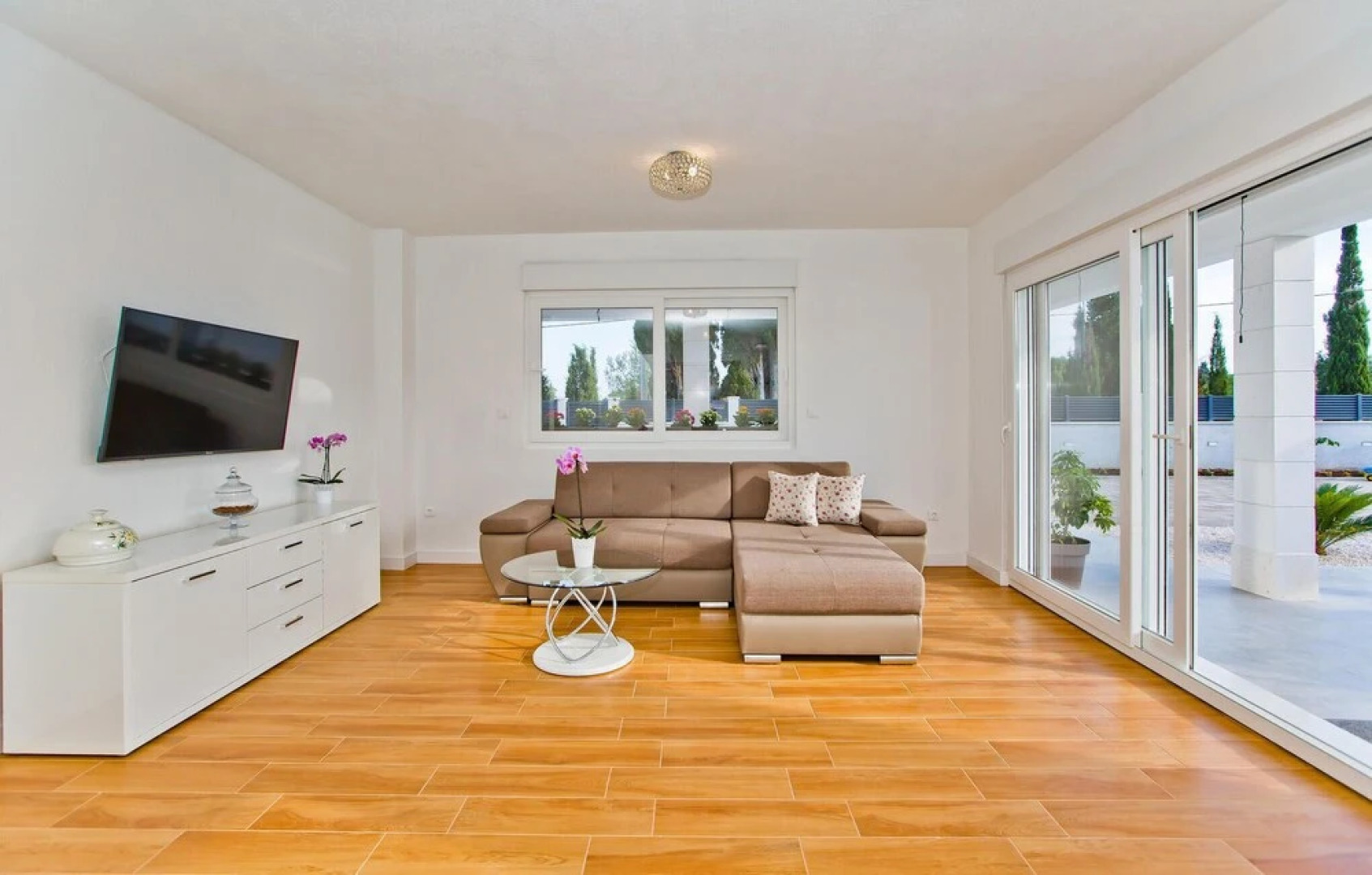 Nice Home in Bogomolje With Outdoor Swimming Pool, Wifi and 3 Bedrooms