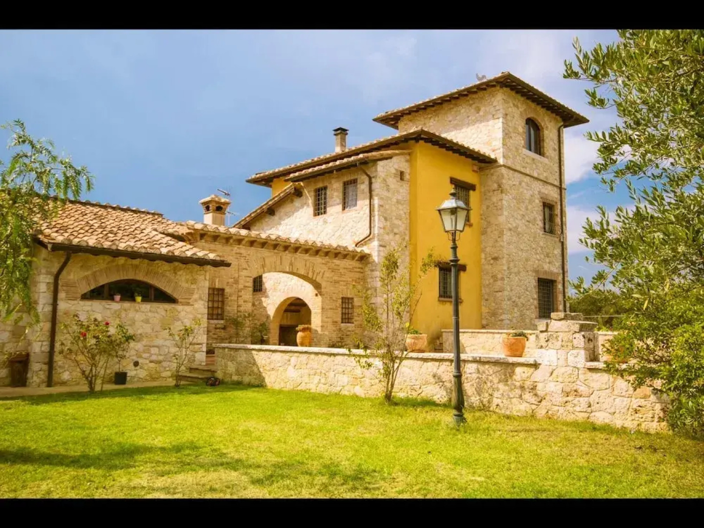 Villa With 3 Bedrooms in Montecampano, With Wonderful Mountain View, Private Pool, Furnished Garden