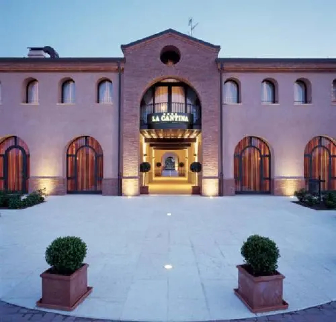 La Cantina