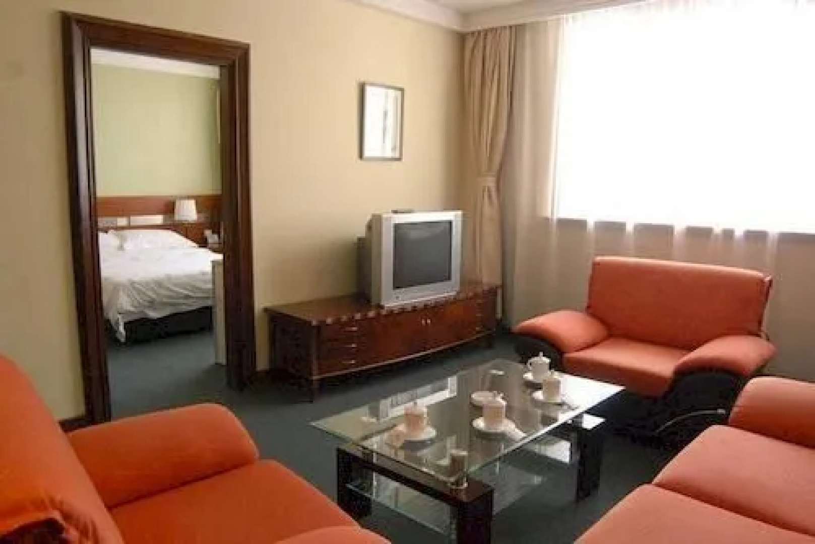 Yantai Tonghui Hotel