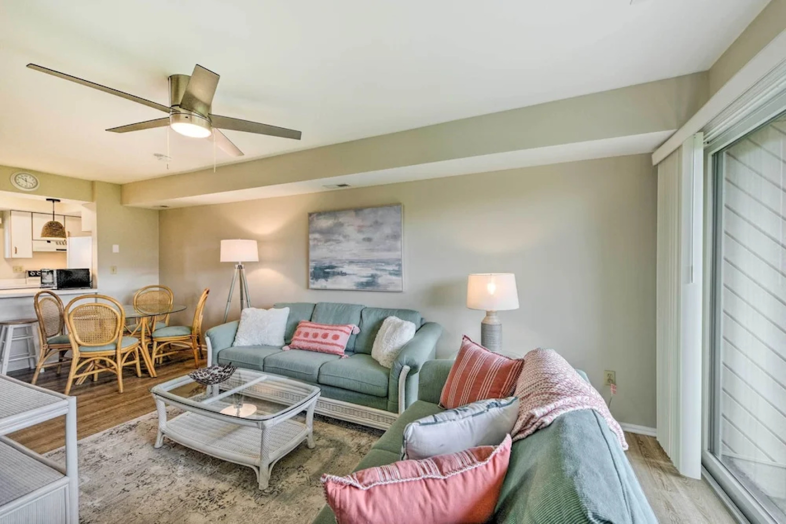 Brigantine Condo w/ Beach Access & Pool Views