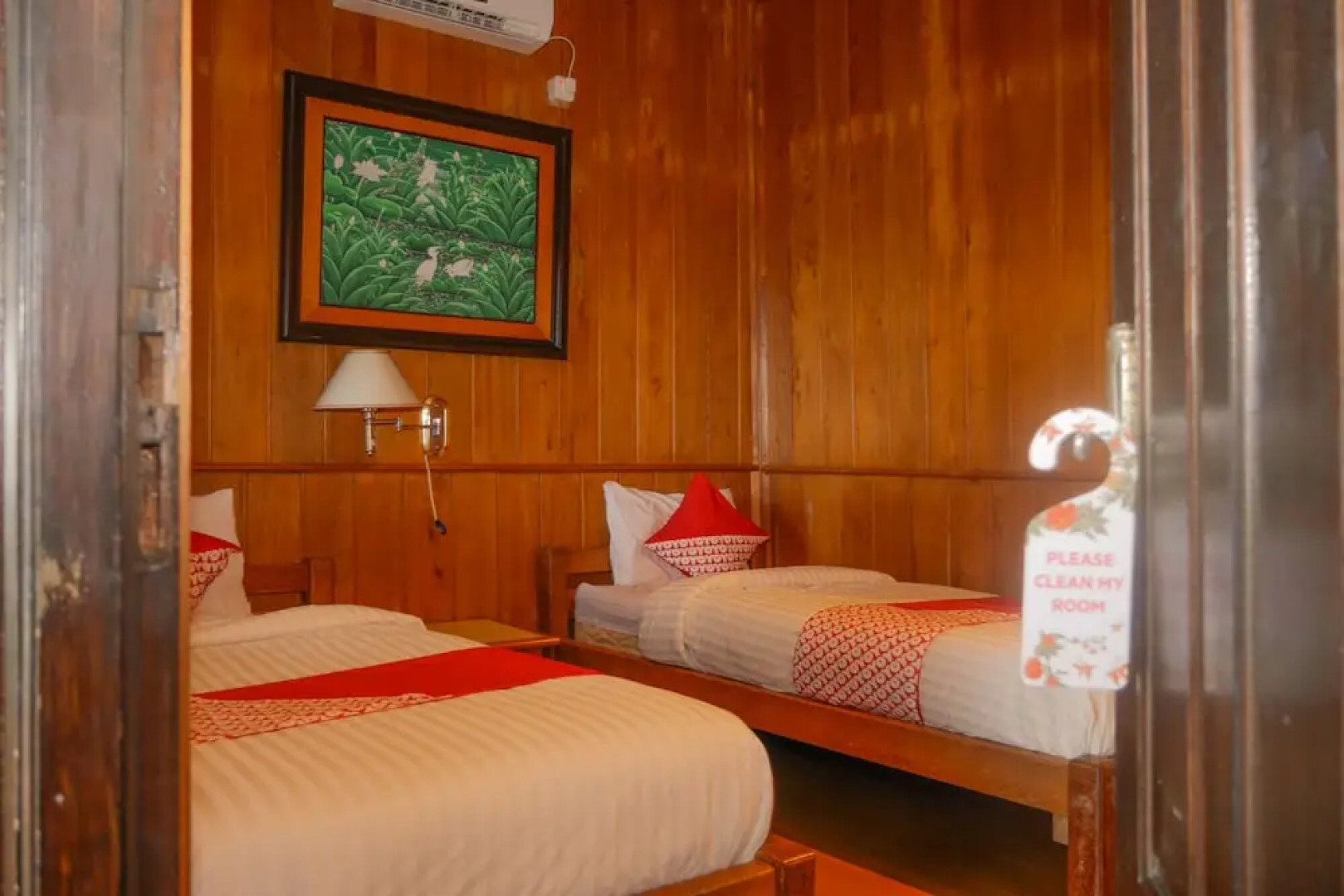 Oyo 600 Bukit Berahu Cottages