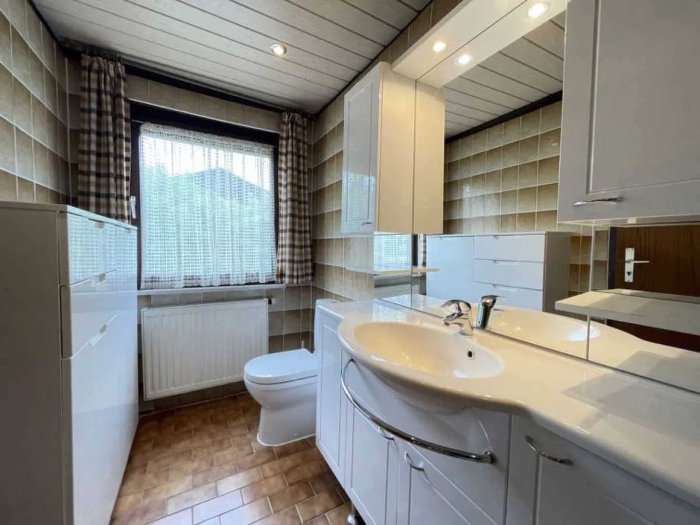 Am Hohen Bogen 12001