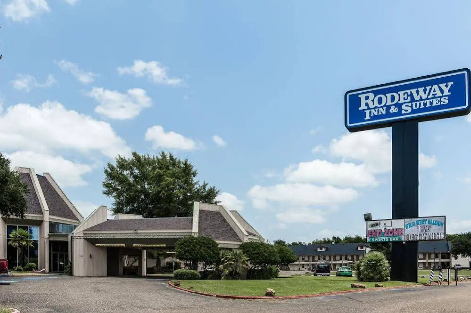 Rodeway Inn & Suites At the Casino