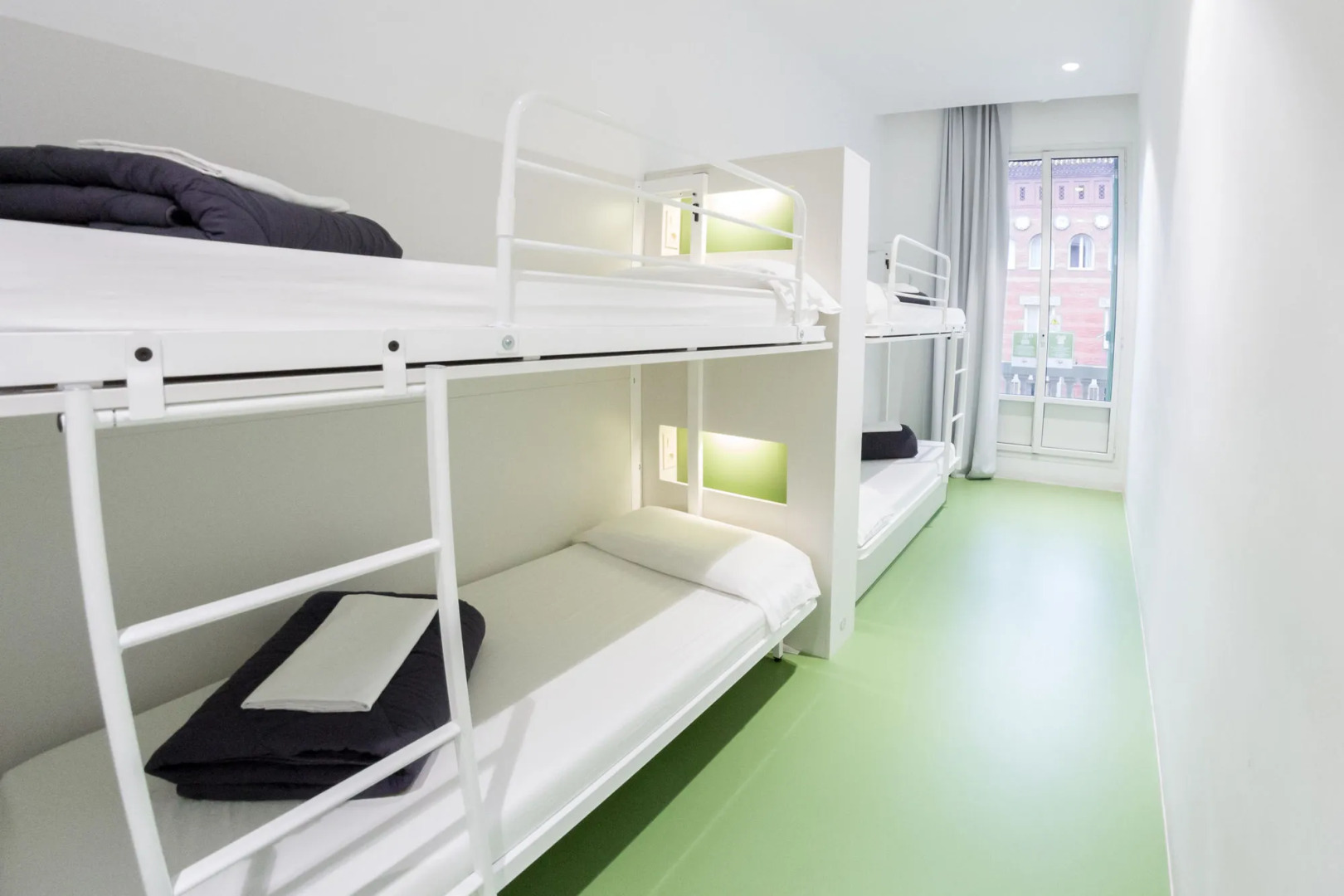 Sant Jordi Hostels Rock Palace