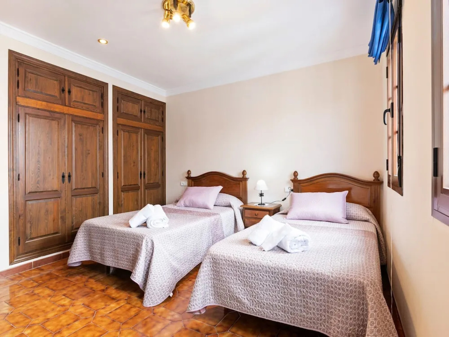 Voguish Holiday Home in Arriate With Terrace