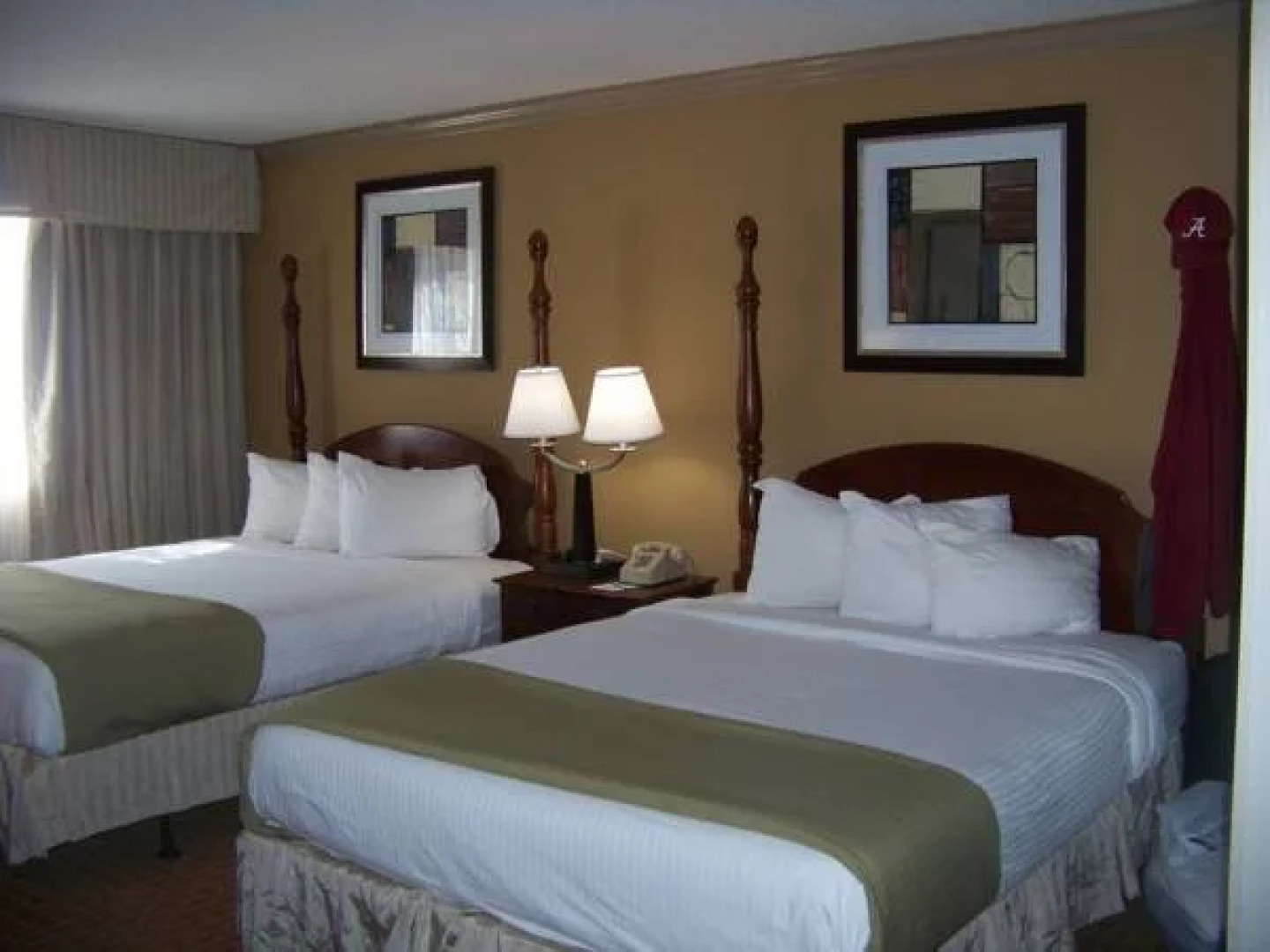 Siegel Suites - Shreveport Apartments