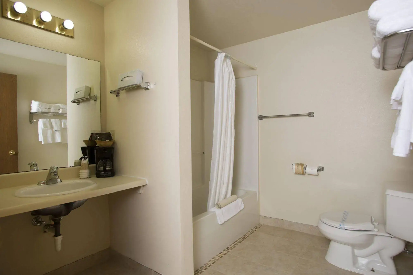 The Royal Victorian Motel